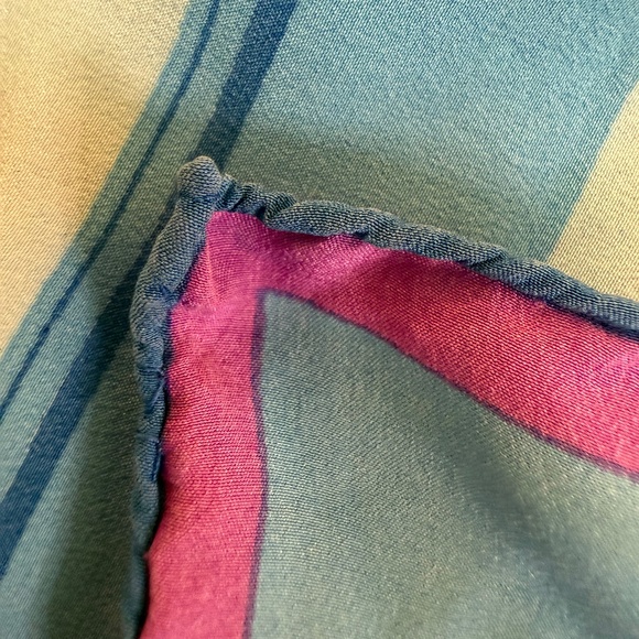 Vintage Franco Pugi Silk Crepe Stripe Scarf | 32" Square | Hand-Rolled Edges - Picture 10 of 10